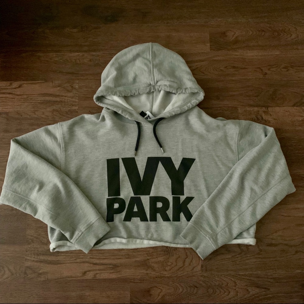 Cropped Hoodie